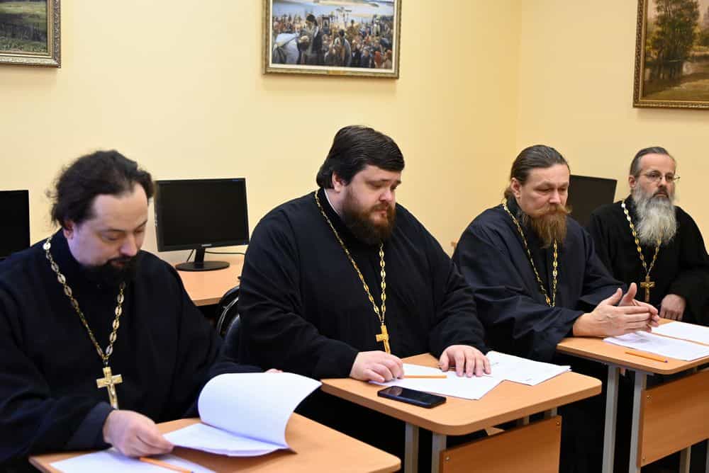 26 января 2022 года состоялось совещание по вопросам посещения священнослужителями пациентов