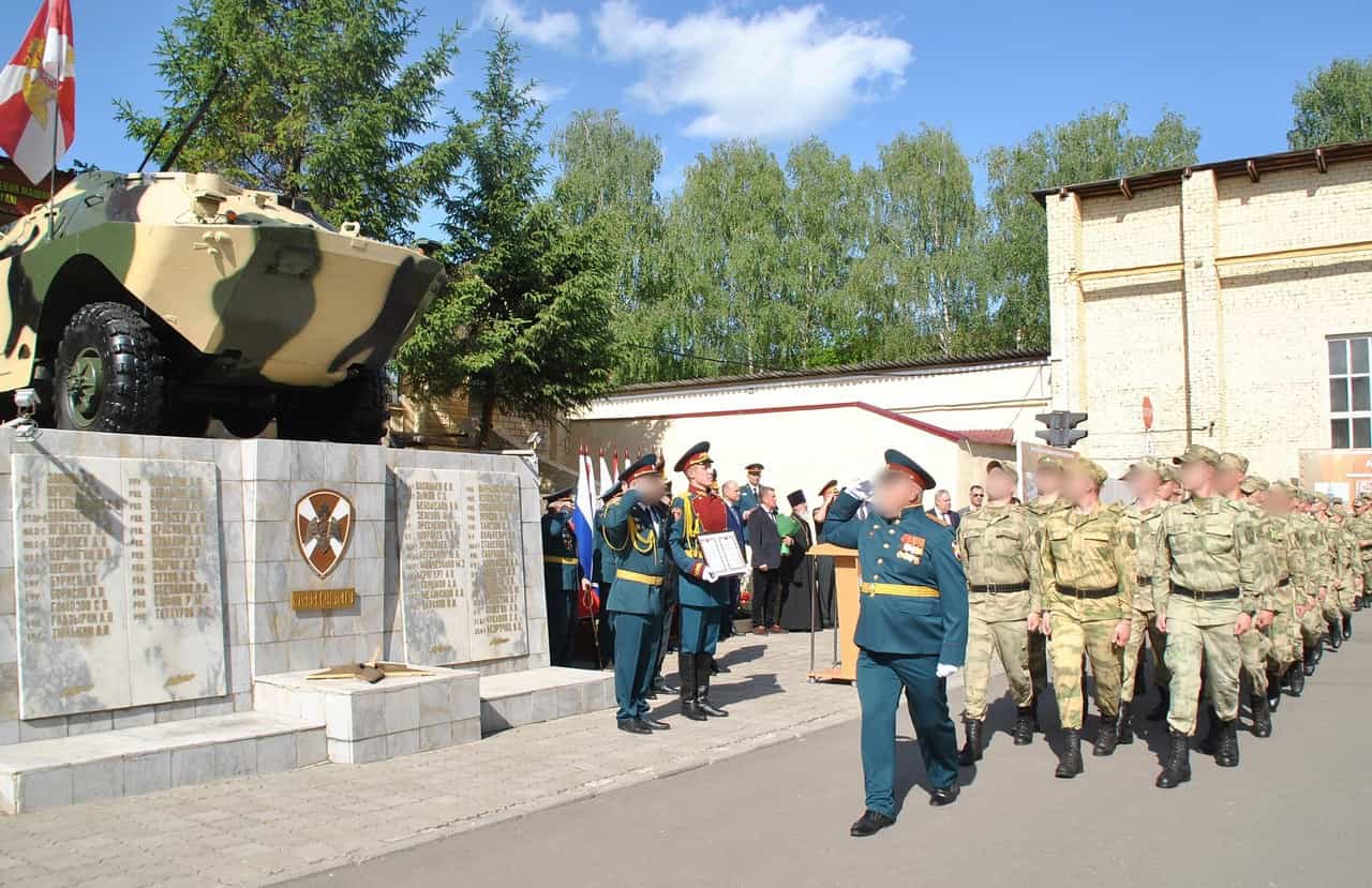 Торжественная церемония вручения Боевого знамени