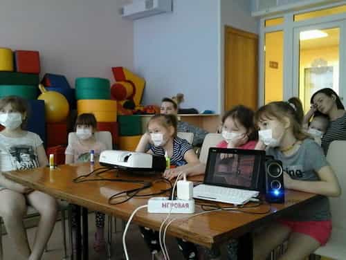 Миссионерский отдел провел занятие «Ангел-хранитель» для юных пациентов клиники Кировского НИИ гематологии