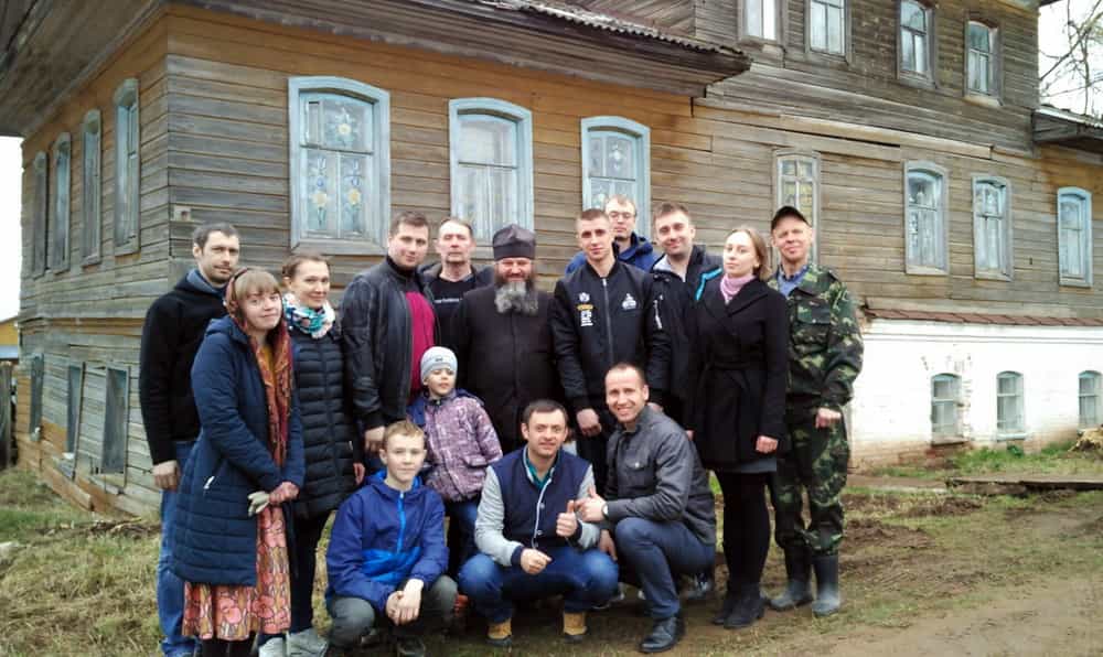Состоялись труднические экспедиции православной молодежи Вятки в село Истобенск и в село Медяны