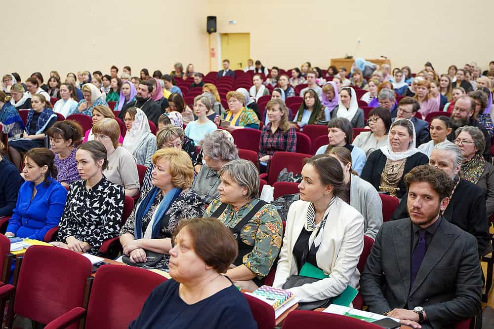 Библейские основания предметных областей школьного знания остаются в центре внимания православных педагогов