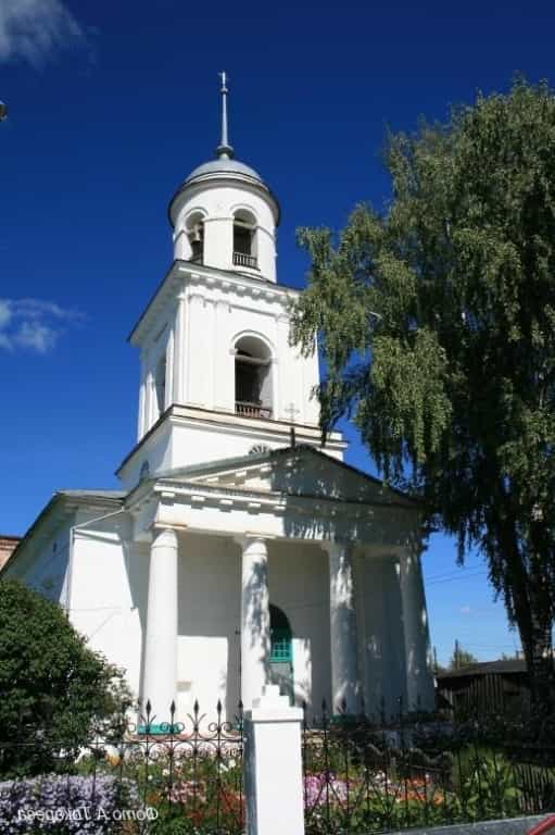 Состоялась встреча сотрудников храма Рождества Пресвятой Богородицы города Орлова с представителями МЧС России по Кировской области