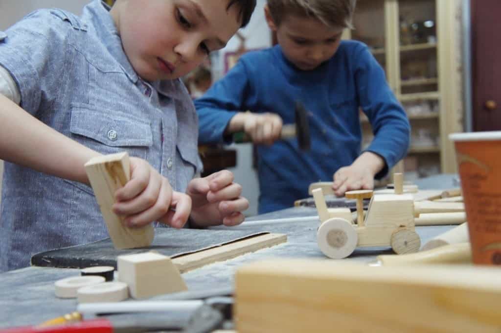 Воскресная школа храма Веры, Надежды, Любови и матери их Софии г. Кирова приглашает всех желающих на творческие семейные занятия