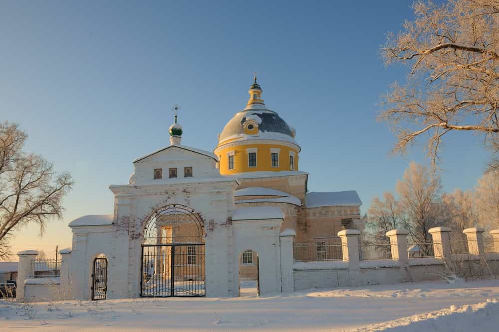 В день памяти Николая Чудотворца митрополит Вятский и Слободской Марк возглавил торжества престольного праздника в Подворье Трифонова монастыря с.Великорецкое