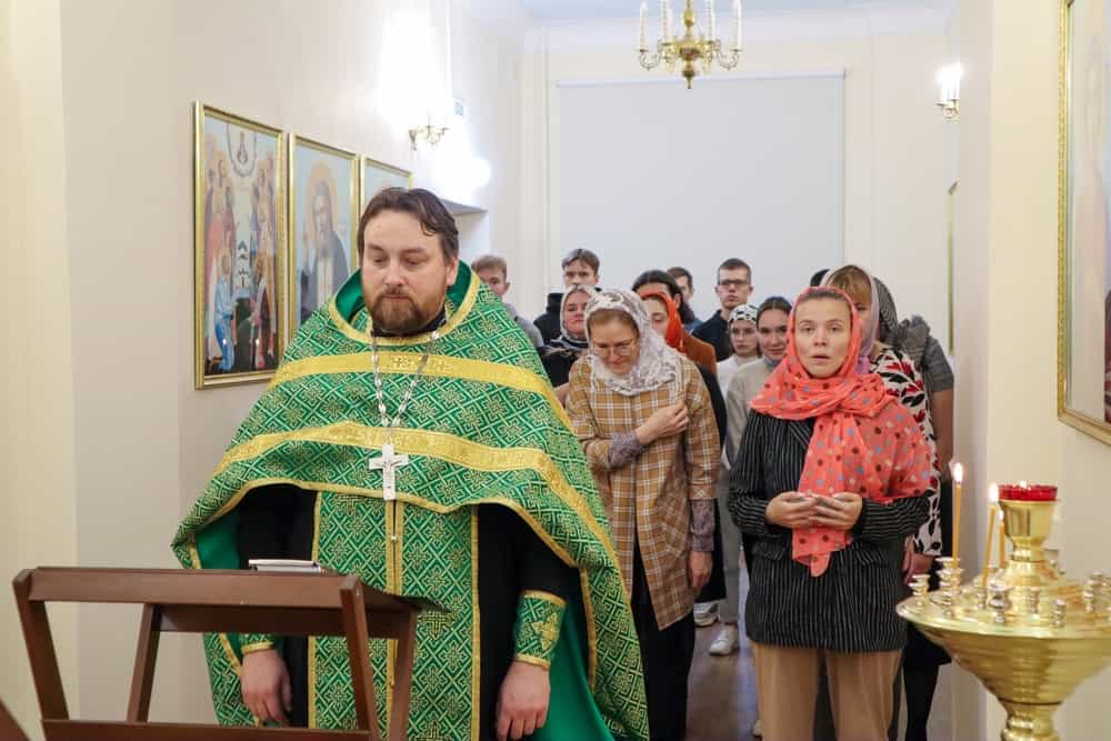 В Вятском ГАТУ совершился молебен преподобному Сергию Радонежскому