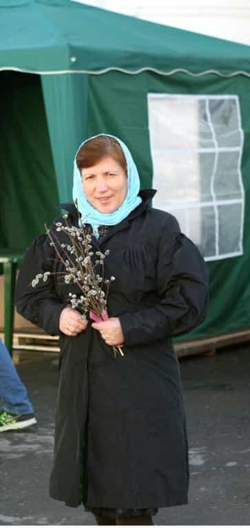 В праздник Входа Господня в Иерусалим Митрополит Марк совершил Божественную Литургию в Успенском кафедральном соборе Трифонова монастыря.
