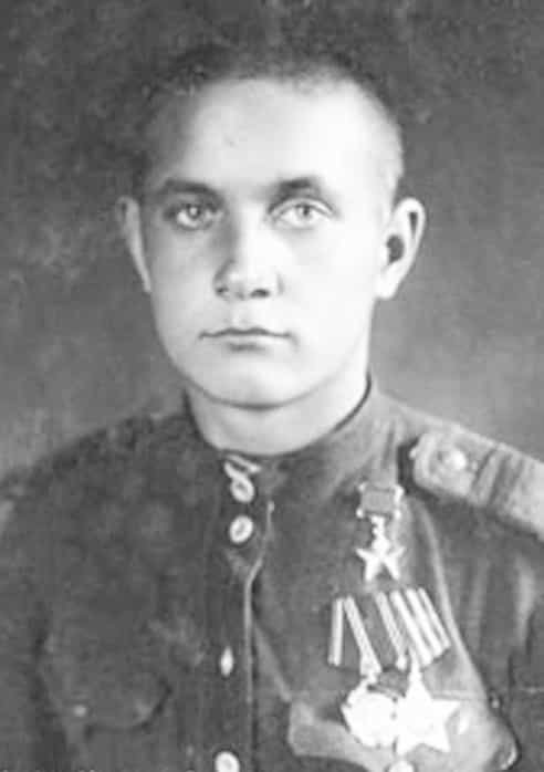 Продолжил бой в одиночку