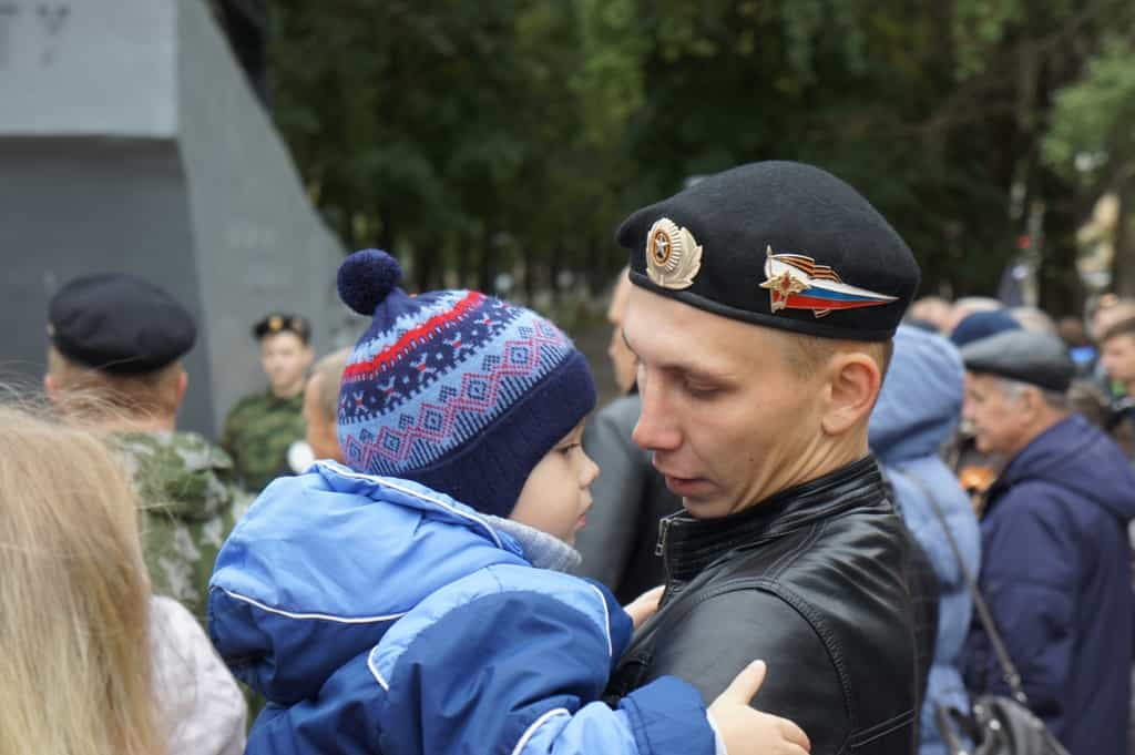 С Днем танкиста военнослужащих поздравил руководитель епархиального отдела по взаимодействию с Вооруженными силами иерей Александр Коссов