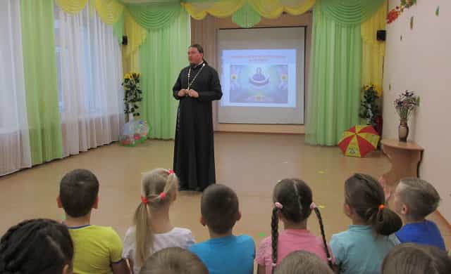 Малыши из детского сада № 46 города Кирова присоединились к миссионерскому проекту «Под Покровом Богородицы»