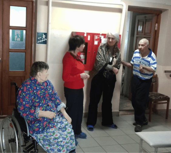 Братство Святителя Николая проявляет внимание к подопечным дома престарелых