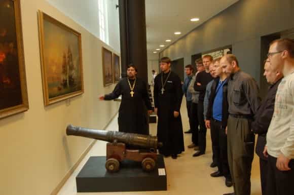 Студенты Вятского Духовного училища совершили образовательную поездку в Санкт-Петербург