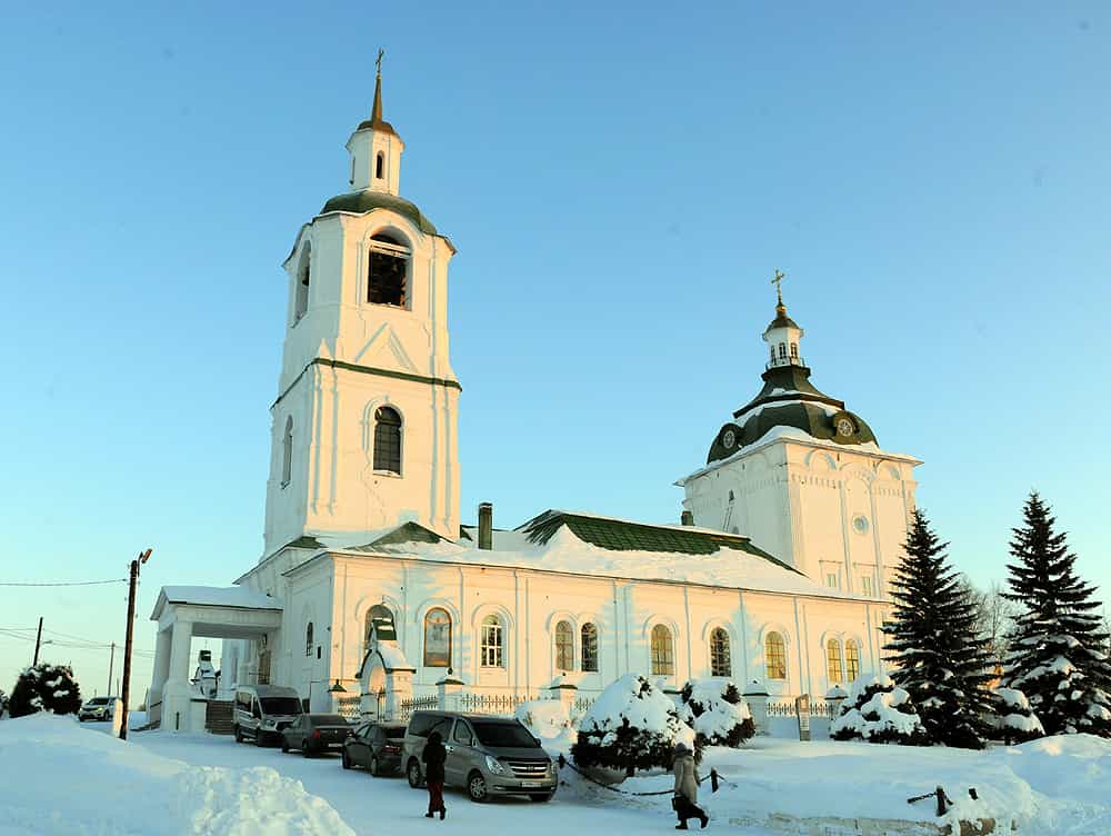 Торжественное богослужение в Троицкой церкви села Быстрица