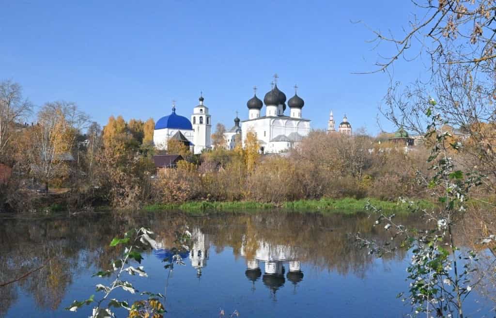 Любовь, достоинство и честь