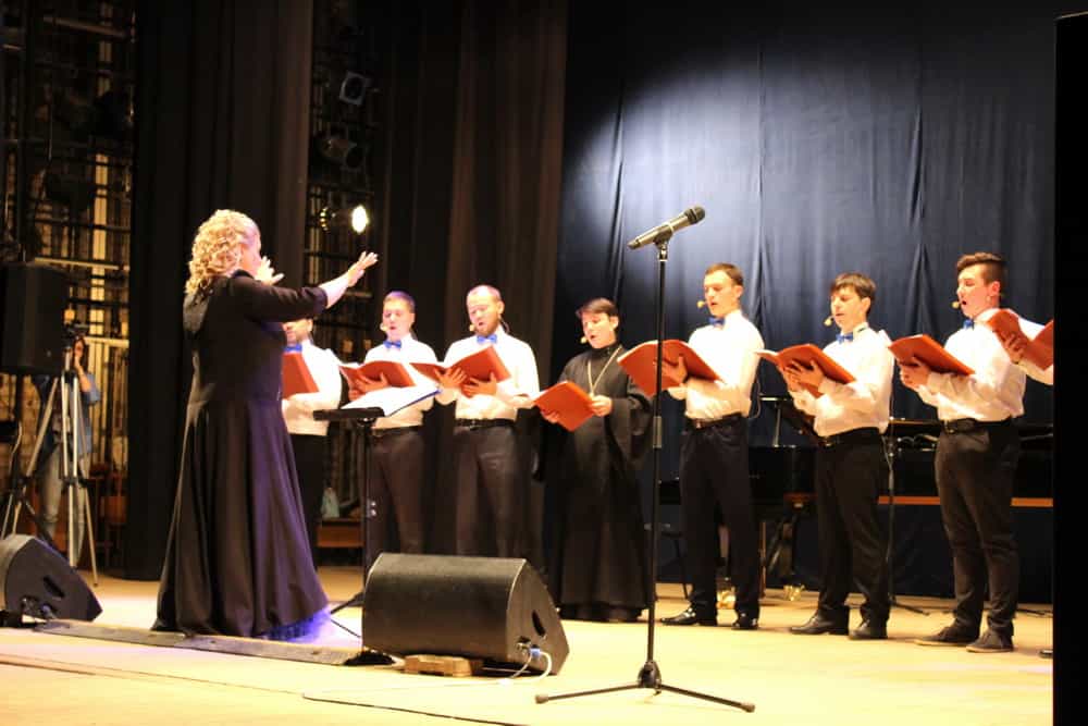 На Вятской земле состоялся концерт мужского хора «Анести»