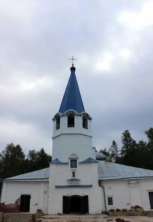 Митрополит Марк возглавил Божественную литургию в Покровском храме города Советска