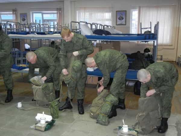 Состоялась встреча священника с призывниками