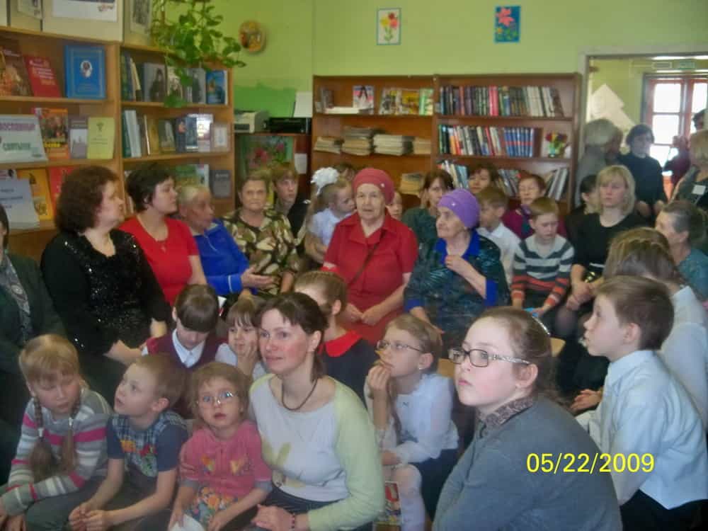 Воскресная школа Свято-Троицкого храма поселка Кстинино торжественно встретила праздник православной книги