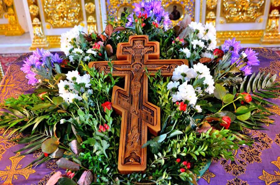 Торжественные богослужения в Неделю 3-ю Великого поста, Крестопоклонную