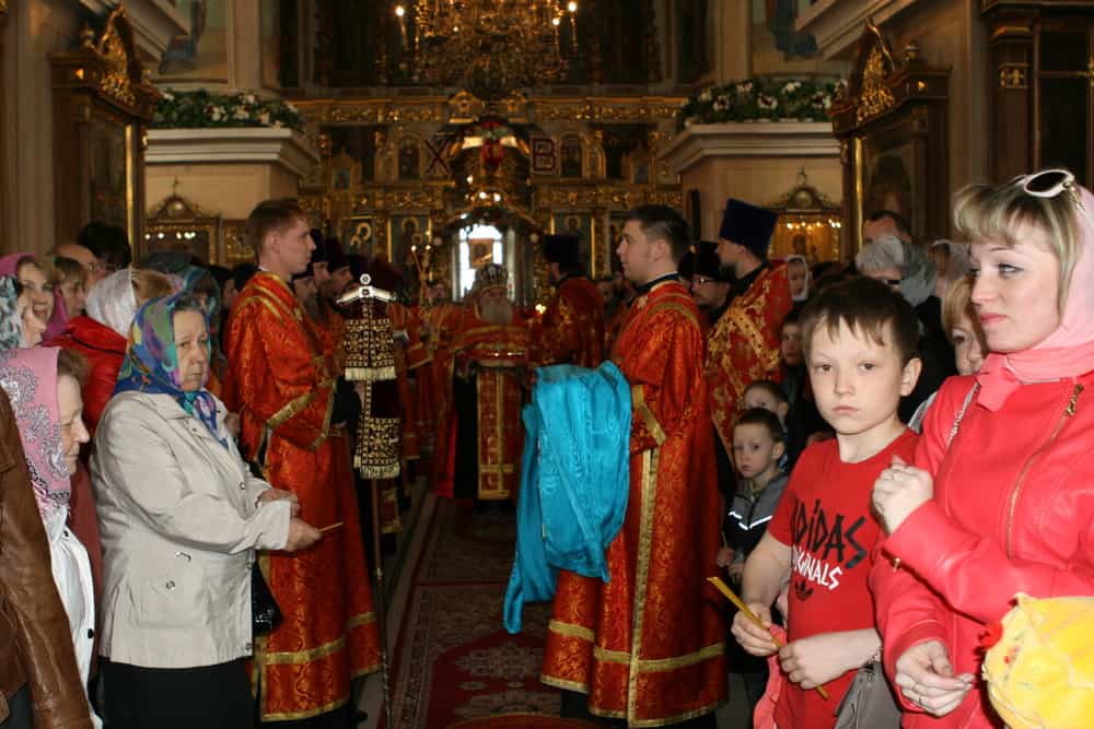Великая вечерня в день праздника Пасхи Христовой. Встреча Благодатного огня. Видео
