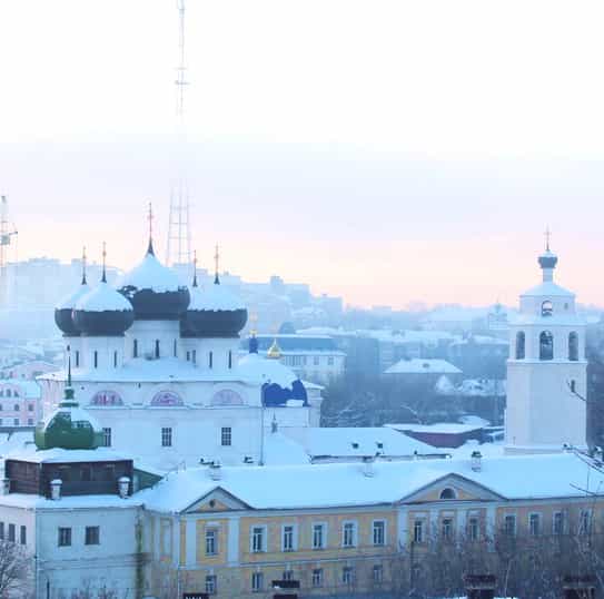 За развитие духовного образования в Вятской Епархии награды удостоена заведующая учебной частью Вятского Духовного училища Татьяна Костромина
