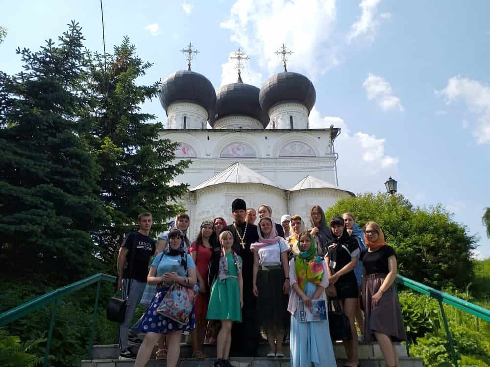 Студенты из города Советска познакомились с православной Вяткой