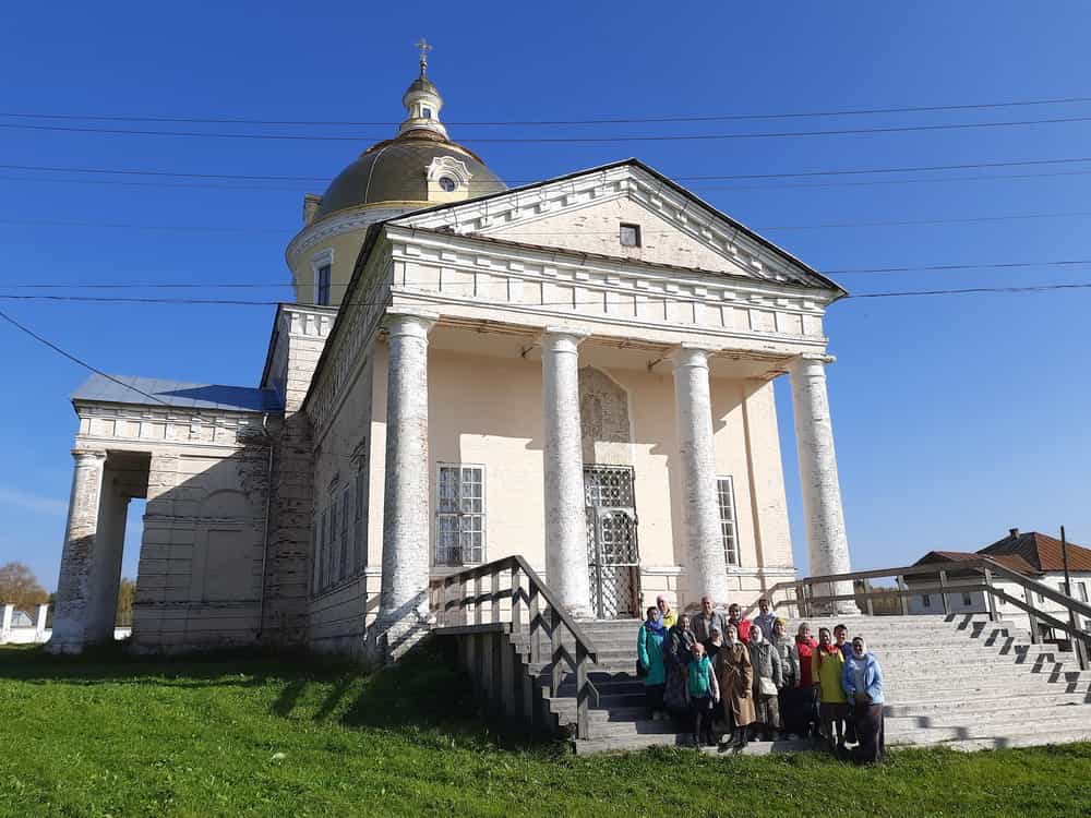 Паломники Ижевской епархии посетили храмы и монастыри Вятской митрополии
