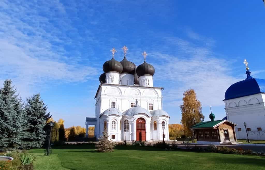 В праздник преподобного Трифона Вятского и Собора Вятских святых в Свято-Успенском кафедральном соборе совершатся праздничные богослужения