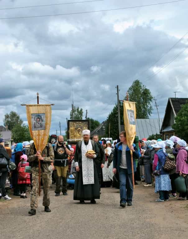 К храму Казанской иконы Божией Матери в с. Горохово состоялся крестный ход