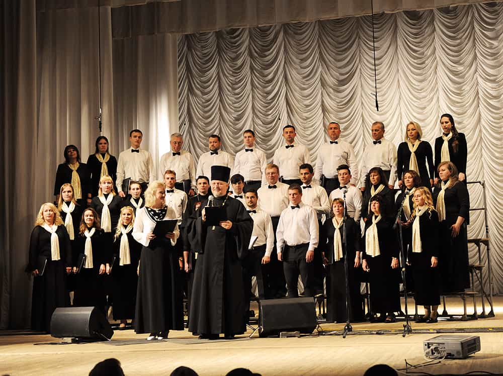 Митрополит Марк посетил концерт в честь 100-летия подвига священномученика Михаила Тихоницкого