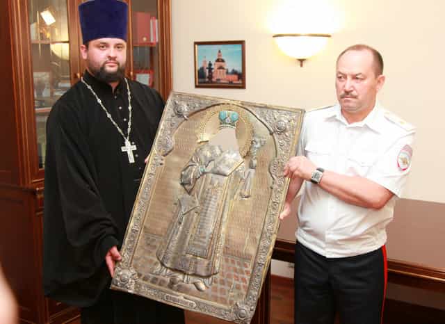 Серебряный оклад украденной иконы святителя Феодосия Черниговского вернулся в Кукарку