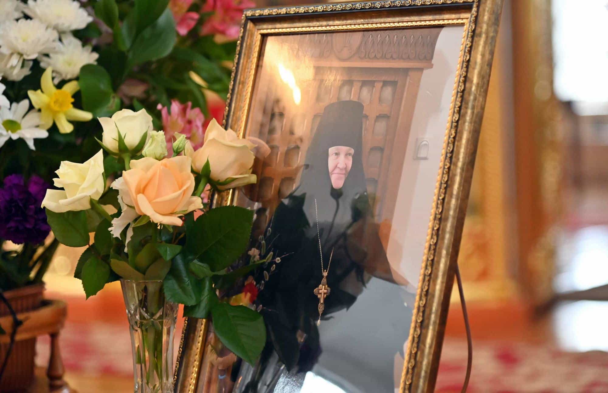 Панихида на девятый день по новопреставленной игумении Софии