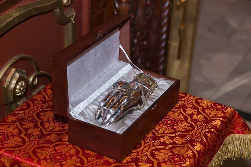 В Вятскую Митрополию прибудут мощи целителя Пантелеимона