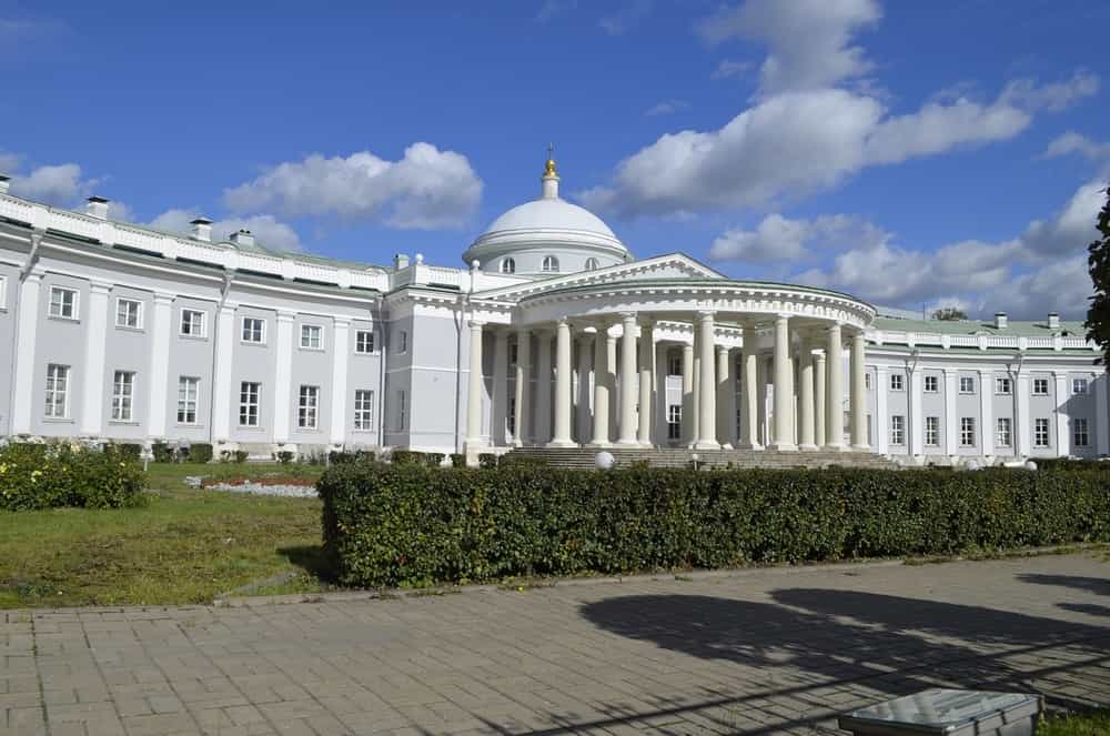 Клирик Вятской епархии иерей Игорь Шиляев провел занятия в рамках образовательного курса специалистов по церковному сурдопереводу