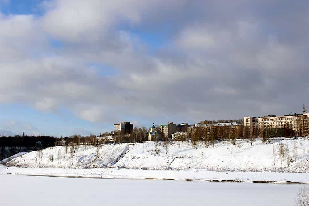 В Прощеное воскресенье митрополит Марк возглавил Литургию в Федоровской церкви города Кирова