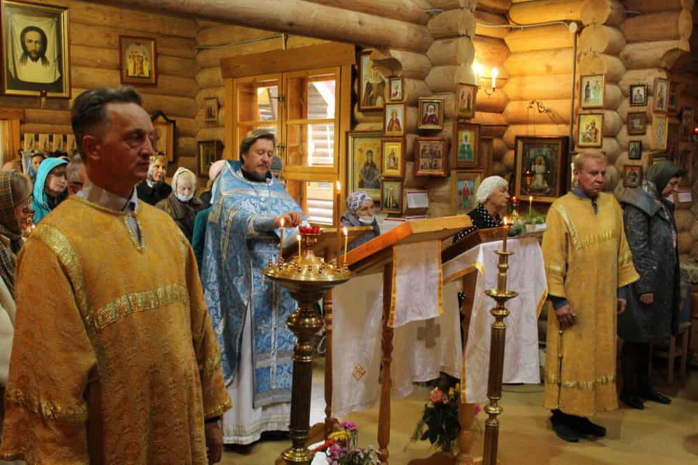 Освящен новый колокол