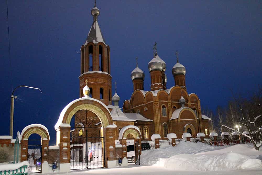 Торжественное рождественское богослужение в Всехсвятском соборе города Кирово-Чепецка