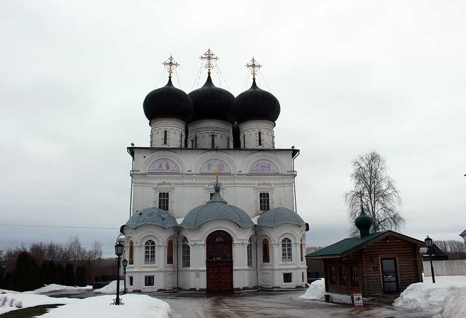 В Неделю Торжества Православия митрополит Марк возглавил Божественную литургию в Успенском кафедральном соборе