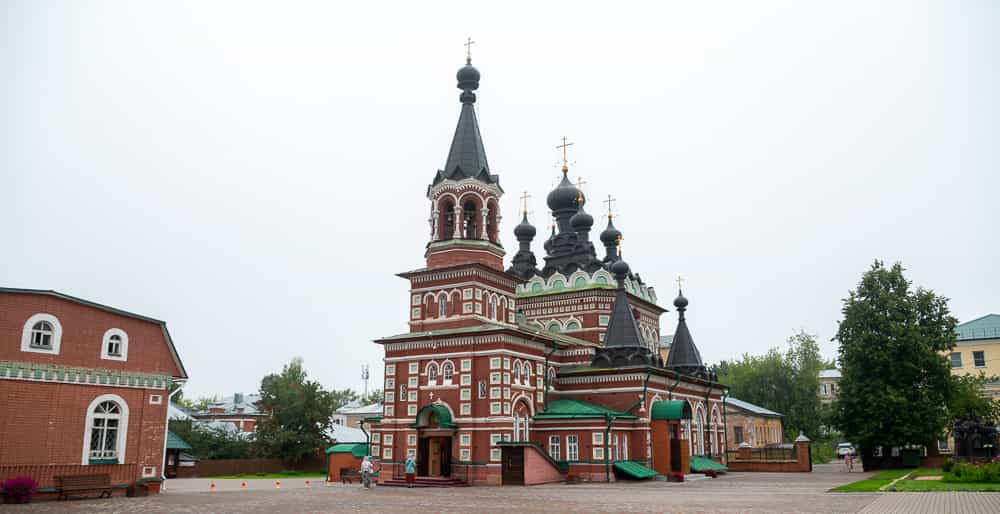 Свято-Серафимовский собор отметил престольный праздник