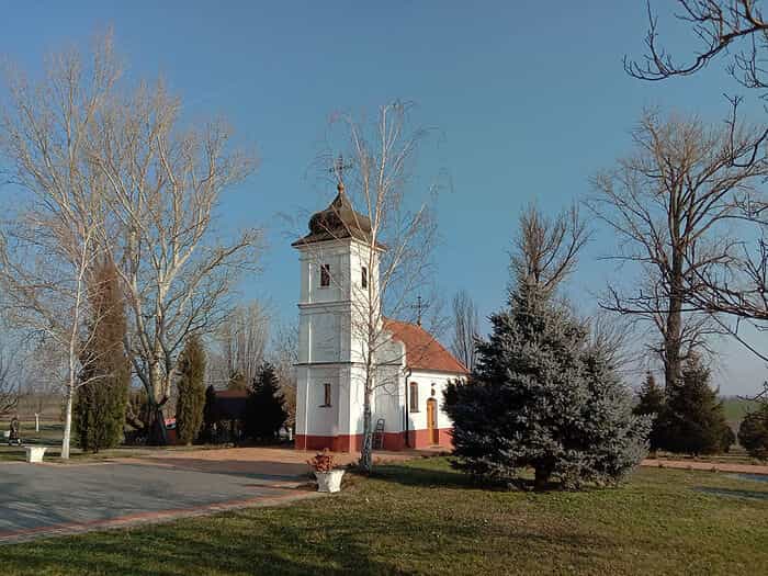 Емилия и Емилиан