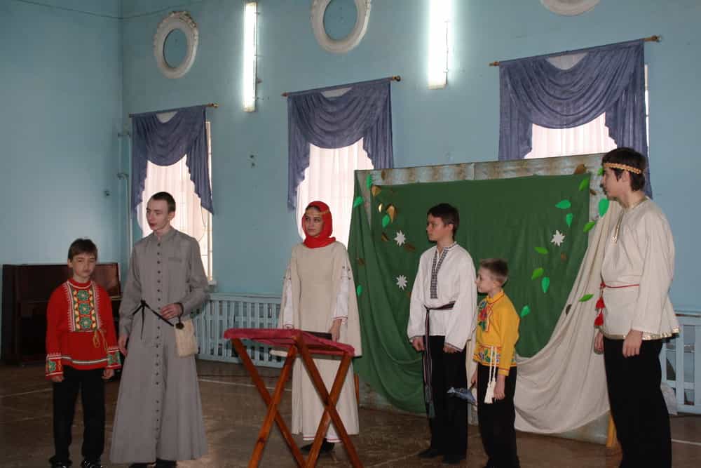 С ангелом на сцене