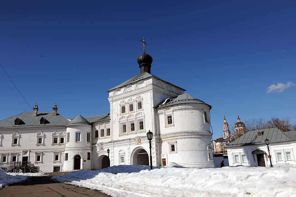 В Никольском храме Трифонова монастыря состоится общая исповедь духовенства