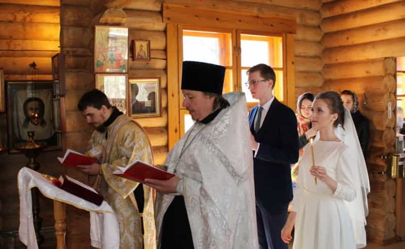 Венчание – Таинство, в котором Бог благословляет новую семью