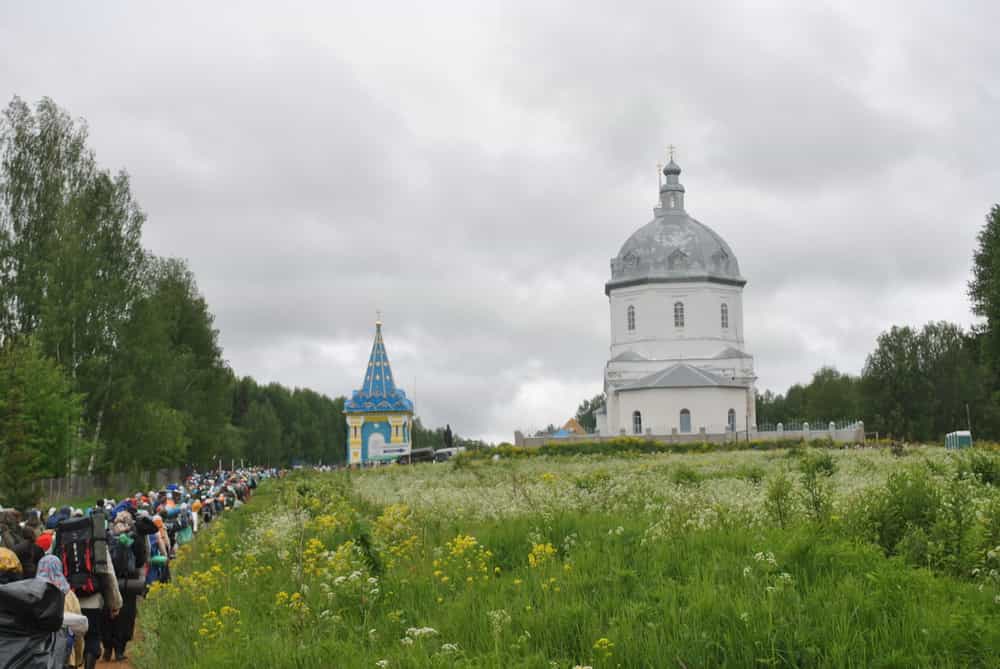 Крестный ход на Престольный праздник храма в честь Казанской иконы Божией Матери в село Горохово