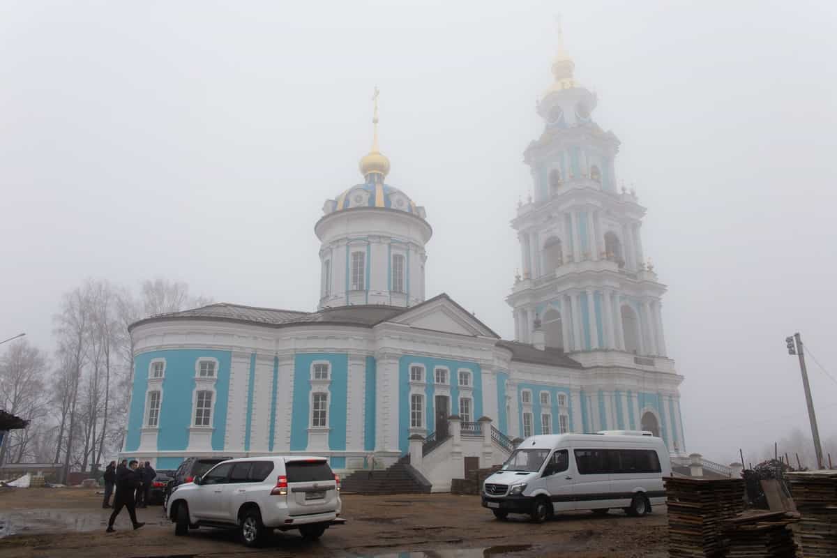 В праздник Феодоровской иконы Божией Матери в Богоявленском соборе Костромского кремля совершён молебен