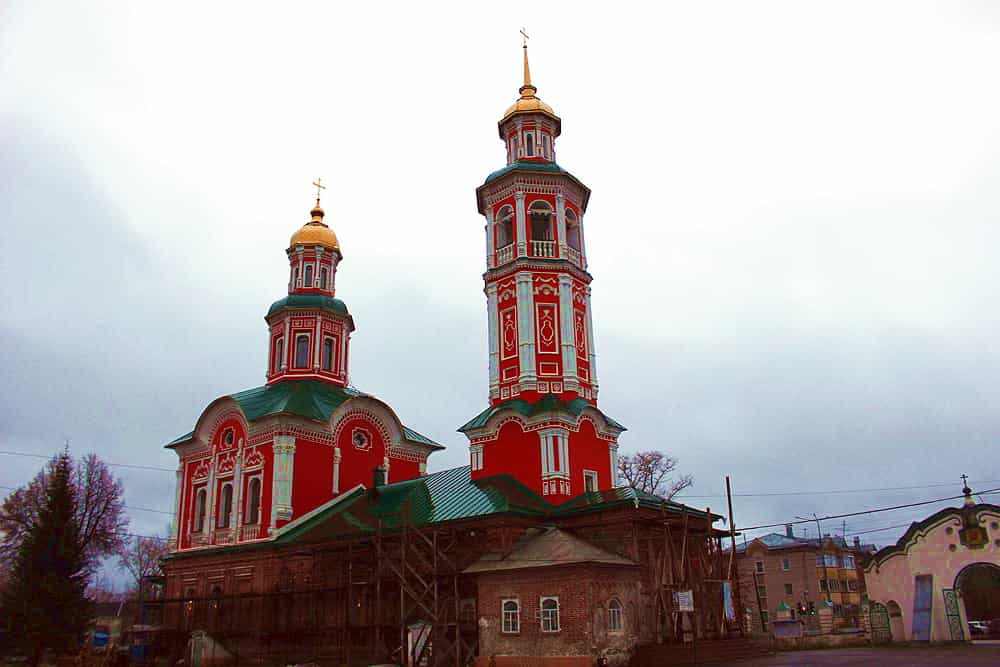 Богослужения в Димитриевскую родительскую субботу в Троицкой церкви слободы Макарье