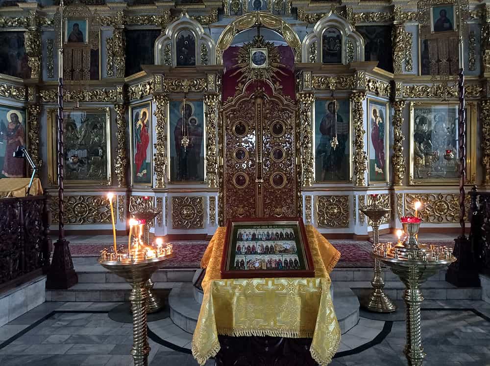 Каждое утро в будние дни после Литургии в Свято-Успенском кафедральном соборе совершается лития