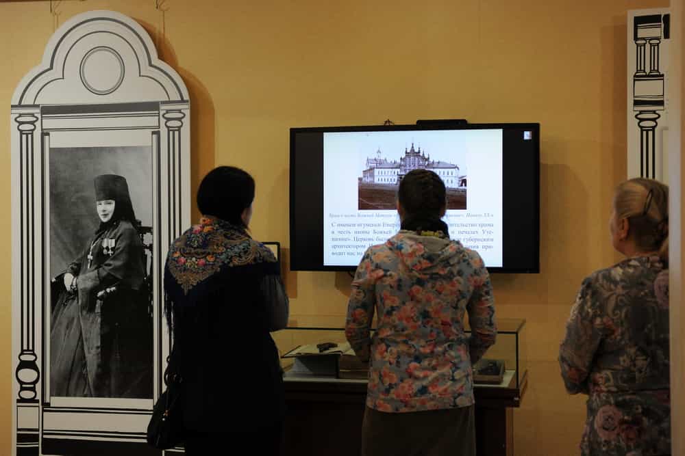 Открылась выставка «Обитель тихая над Вяткою-рекой. Спасо-Преображенский женский монастырь»