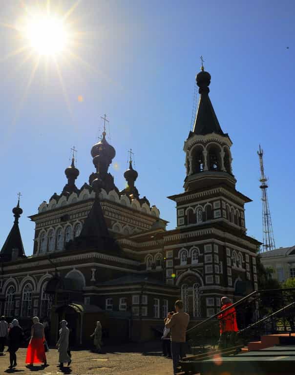 Митрополит Таллинский и всея Эстонии Евгений и митрополит Вятский и Слободской Марк совершили Божественную литургию в Серафимовском соборе города Кирова