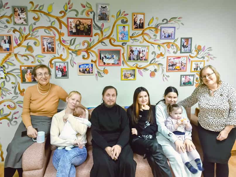 Разговор по душам со священником участников центра «Мы вместе»