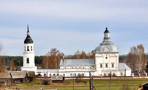Состоялась поездка прихожан храмов г. Кирово-Чепецка на праздник иконы Божией Матери «Всех скорбящих радость» в с. Чудиново
